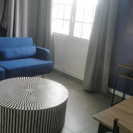 Appartement 6 , Disneyland - Parking Gratuit - Maison Des Platanes Meaux Exterior foto